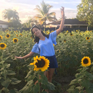 Meet your Posher, Elizabeth